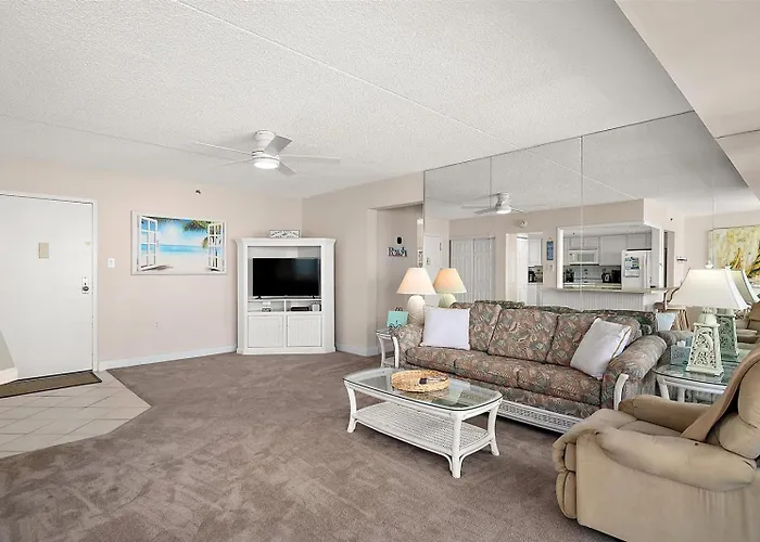 Holiday home Coastal 2br With Ocean And Bay Views Private Balcony Amenities Sleeps 6