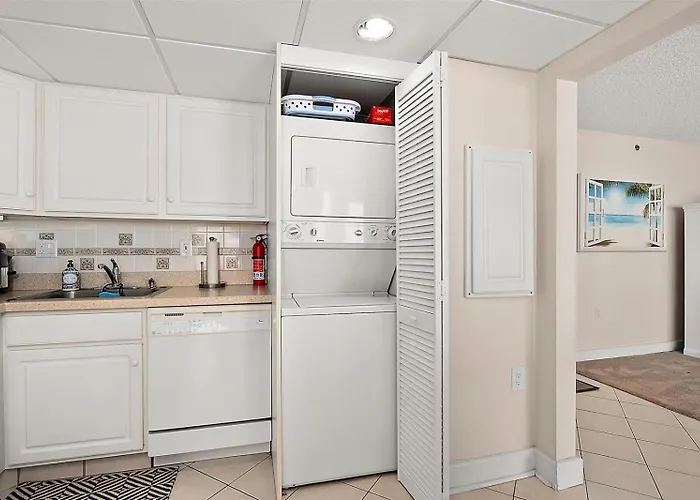 Holiday home Coastal 2br With Ocean And Bay Views Private Balcony Amenities Sleeps 6 Ocean City