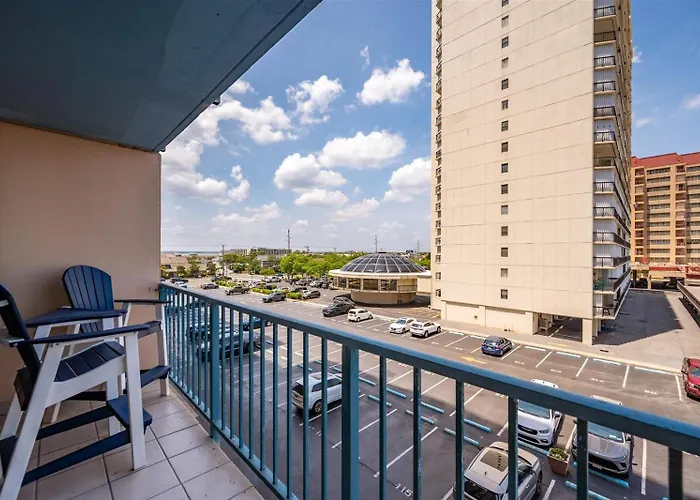 Holiday home Coastal 2br With Ocean And Bay Views Private Balcony Amenities Sleeps 6 *