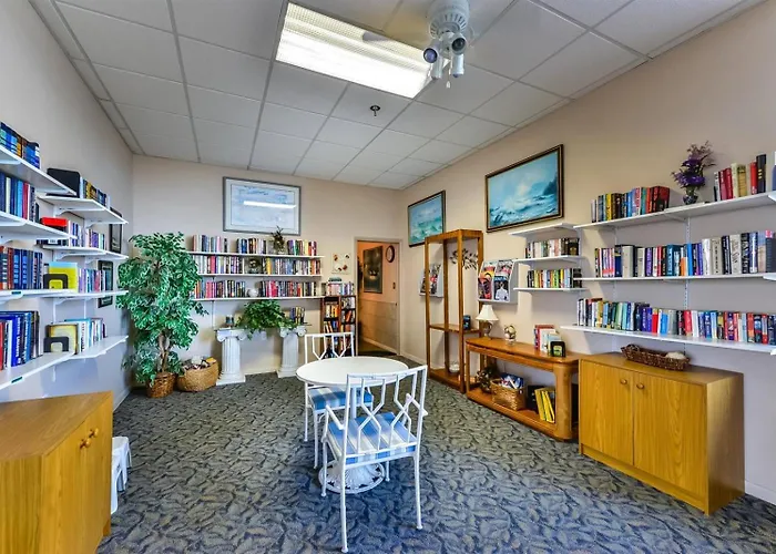 Coastal 2br With Ocean And Bay Views Private Balcony Amenities Sleeps 6 Holiday home