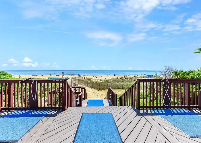 Coastal 2br With Ocean And Bay Views Private Balcony Amenities Sleeps 6 Holiday home