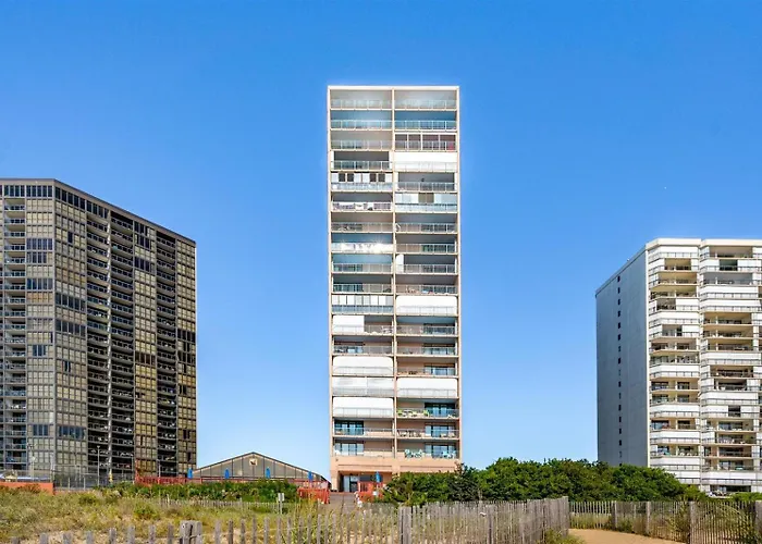 Coastal 2br With Ocean And Bay Views Private Balcony Amenities Sleeps 6